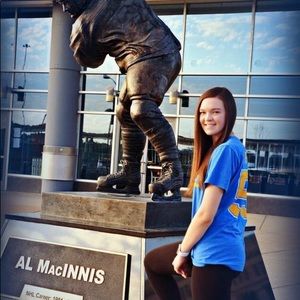 Meet your Posher, Leah